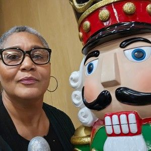 Meet your Posher, Lolita